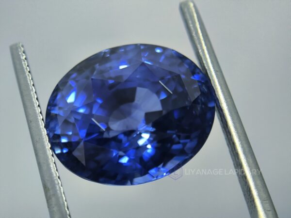 Blue Sapphire Oval Shape