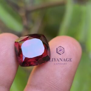 Ceylon Natural Pyrop Almandite Garnet