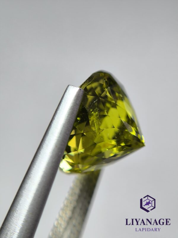 Natural Apple Green Chrysoberyl