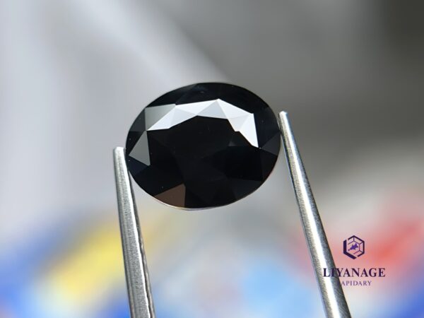 Best Quality Dark Blue Sapphire Kaka Neelam