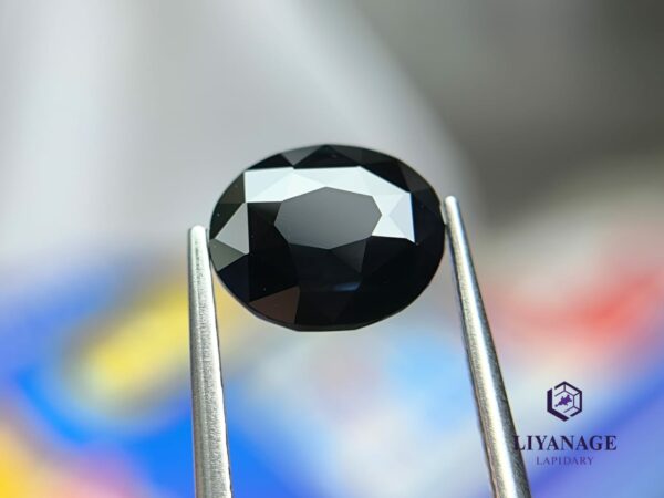 Best Quality Dark Blue Sapphire Kaka Neelam