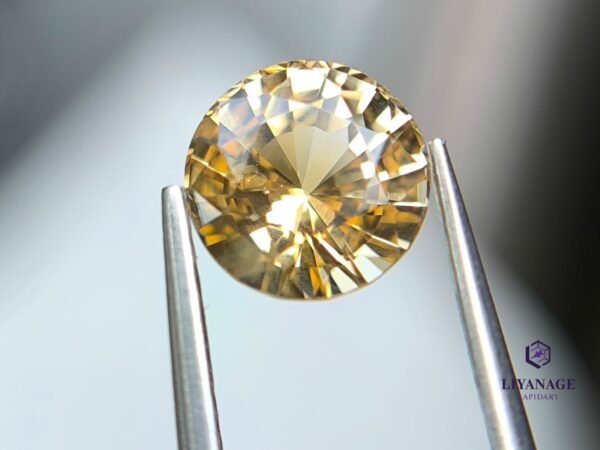 Ceylon Natural Orangish Yellow Sapphire Round - Image 3