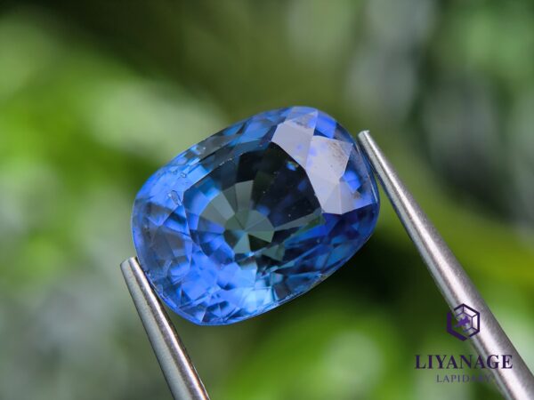 Ceylon blue sapphire - Image 3