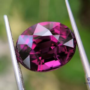 Natural garnet