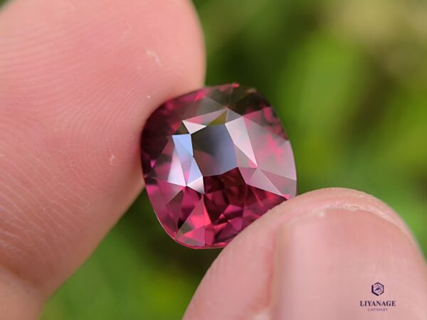 Natural garnet