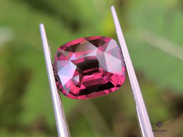 Natural garnet