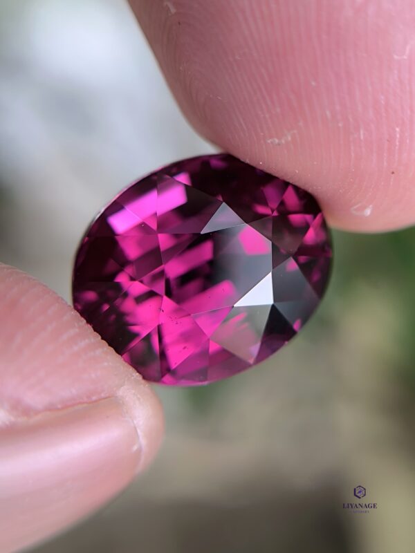 Natural garnet