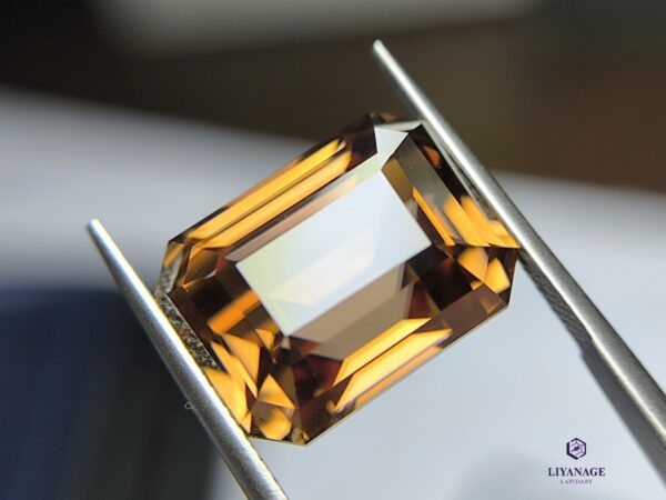Natural zircon