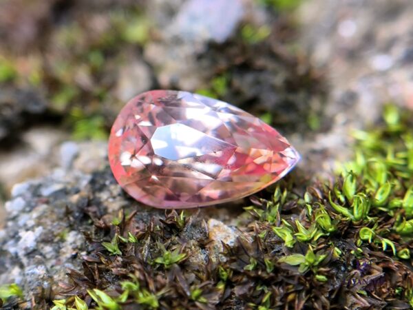natural Padparadscha sapphire