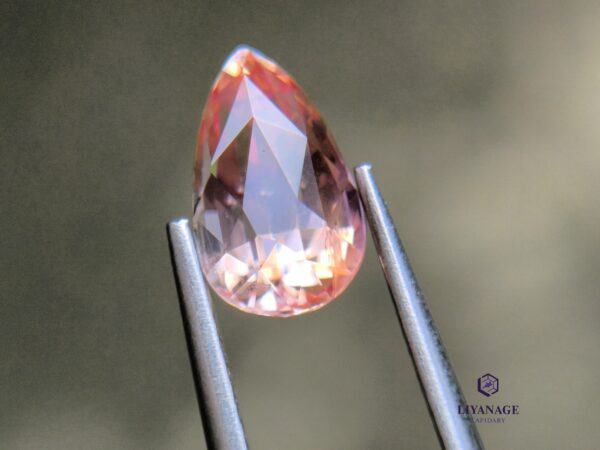 natural Padparadscha sapphire