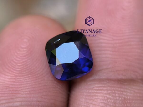 Ceylon Natural Royal Blue Sapphire - Image 2