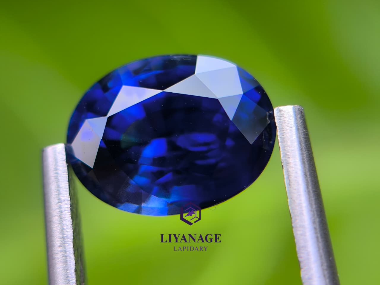 Natural Blue Sapphire 1.57 ct – Royal Blue Oval from Ratnapura Sri Lanka - Image 4