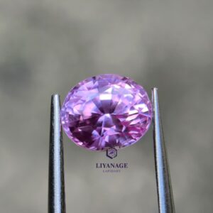 1.70 ct Natural Ceylon Pink Sapphire Oval Cut from Ratnapura, Sri Lanka