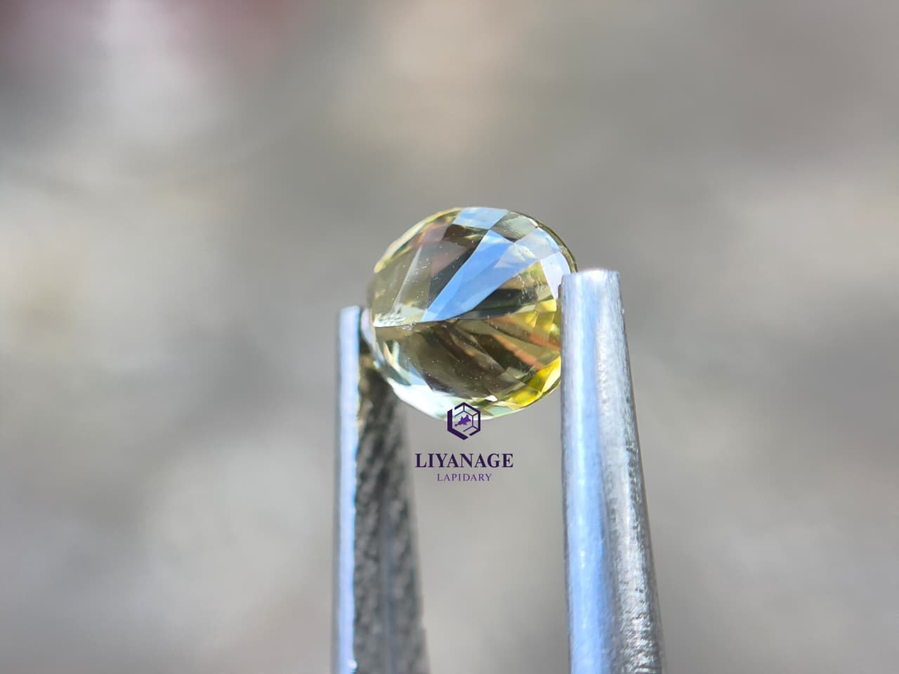 Natural Bi-Color Sapphire – 1.03 Carats - Image 9