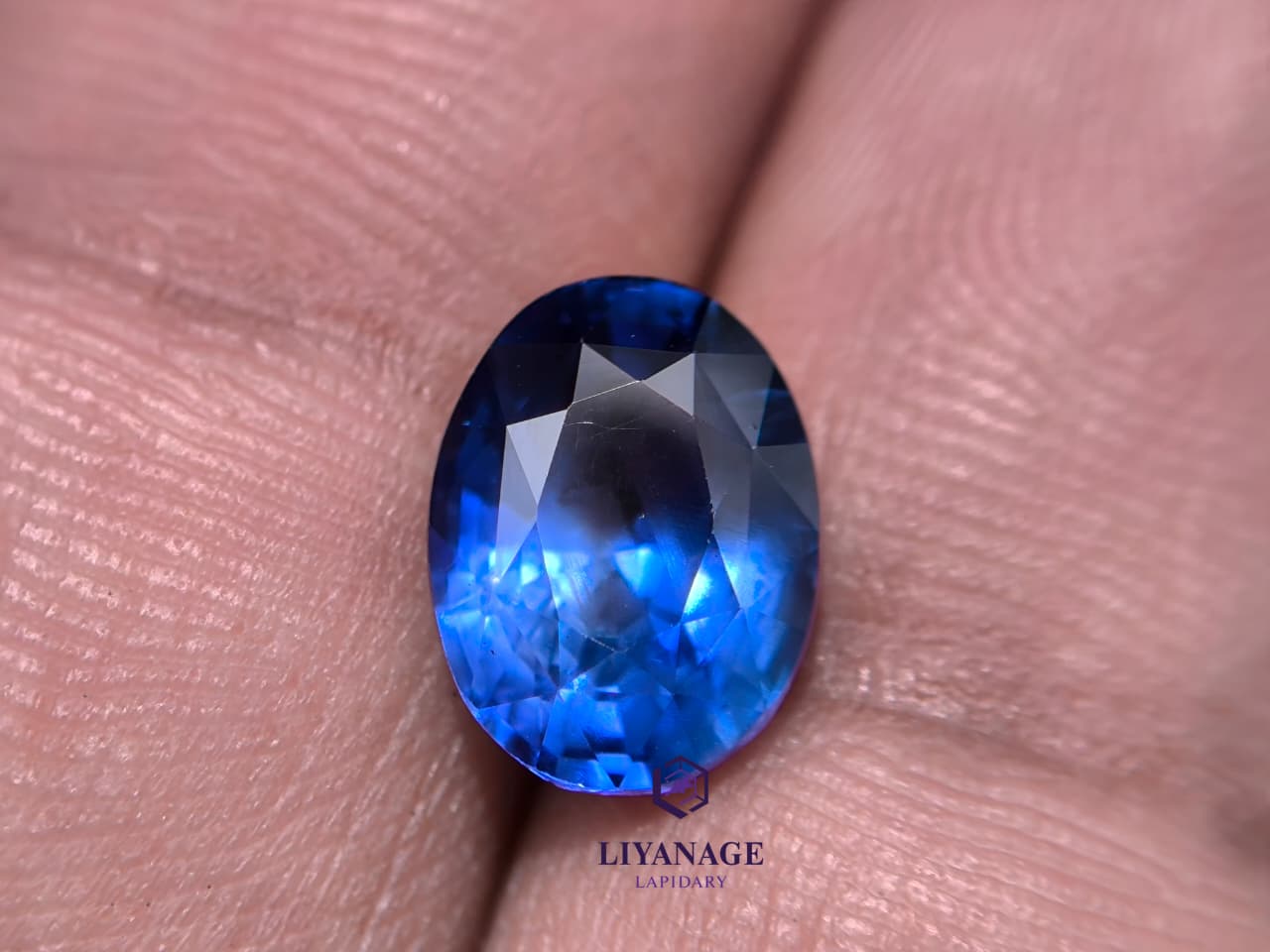 3.58 ct Natural Unheated Ceylon Blue Sapphire Oval Step Cut - Image 3