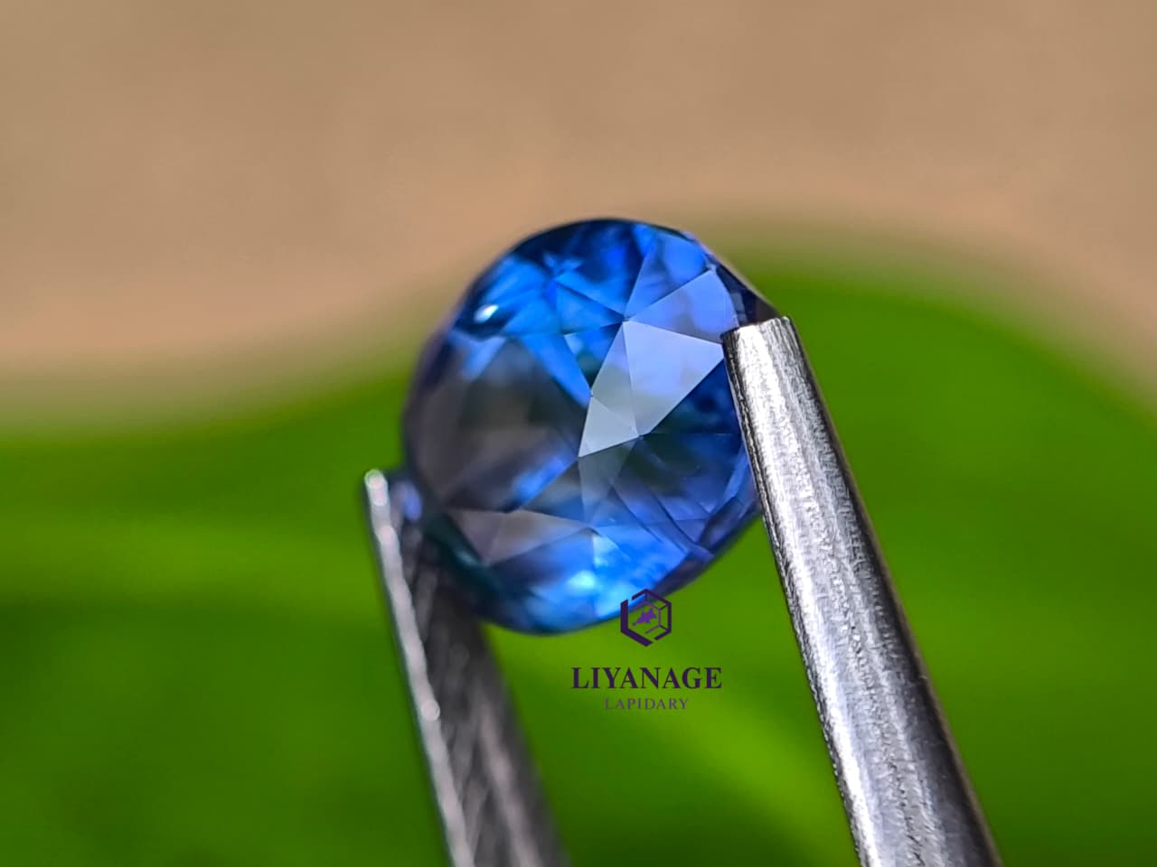 3.58 ct Natural Unheated Ceylon Blue Sapphire Oval Step Cut - Image 7