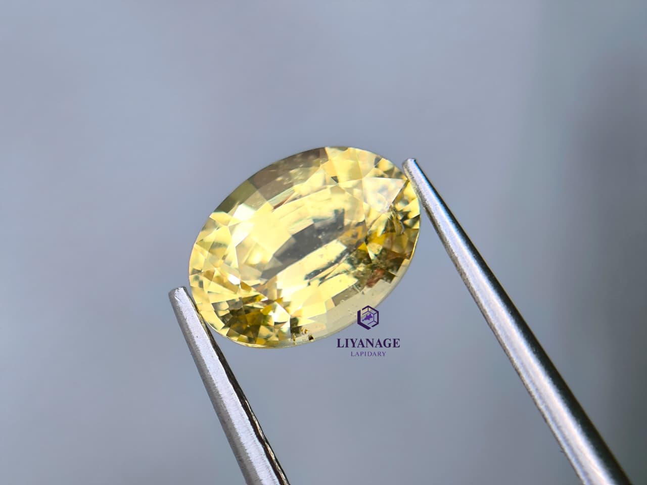 1.78 ct Natural Unheated Ceylon Yellow Sapphire Oval Step Cut from Dela, Sri Lanka - Image 3