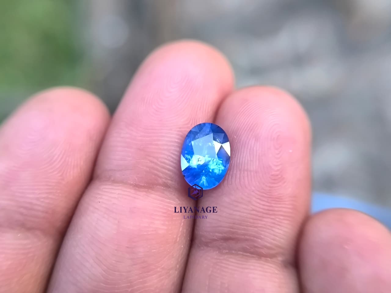 2.10 ct Natural Unheated Ceylon Blue Sapphire Oval Mixed Cut - Image 3