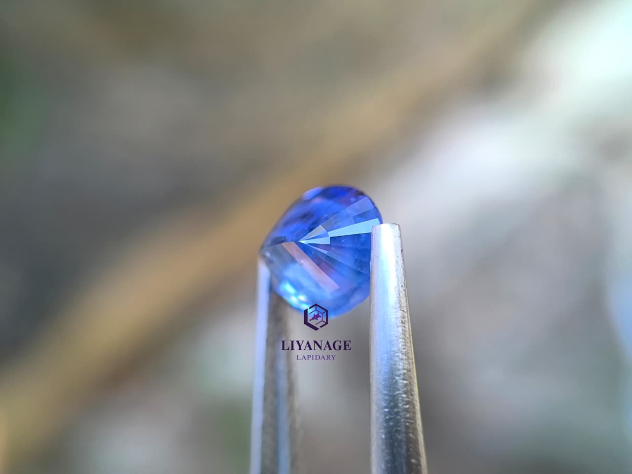 2.10 ct Natural Unheated Ceylon Blue Sapphire Oval Mixed Cut - Image 8