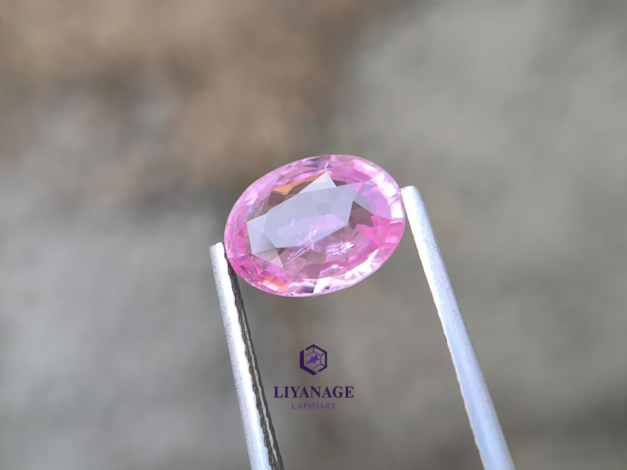 4.10 ct Natural Unheated Madagascar Pink Sapphire Oval Step Cut - Image 3