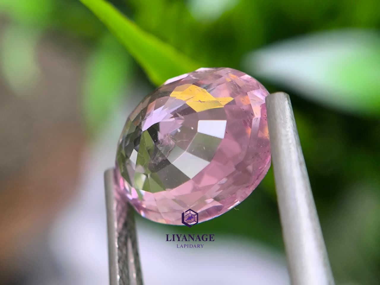 4.10 ct Natural Unheated Madagascar Pink Sapphire Oval Step Cut - Image 7
