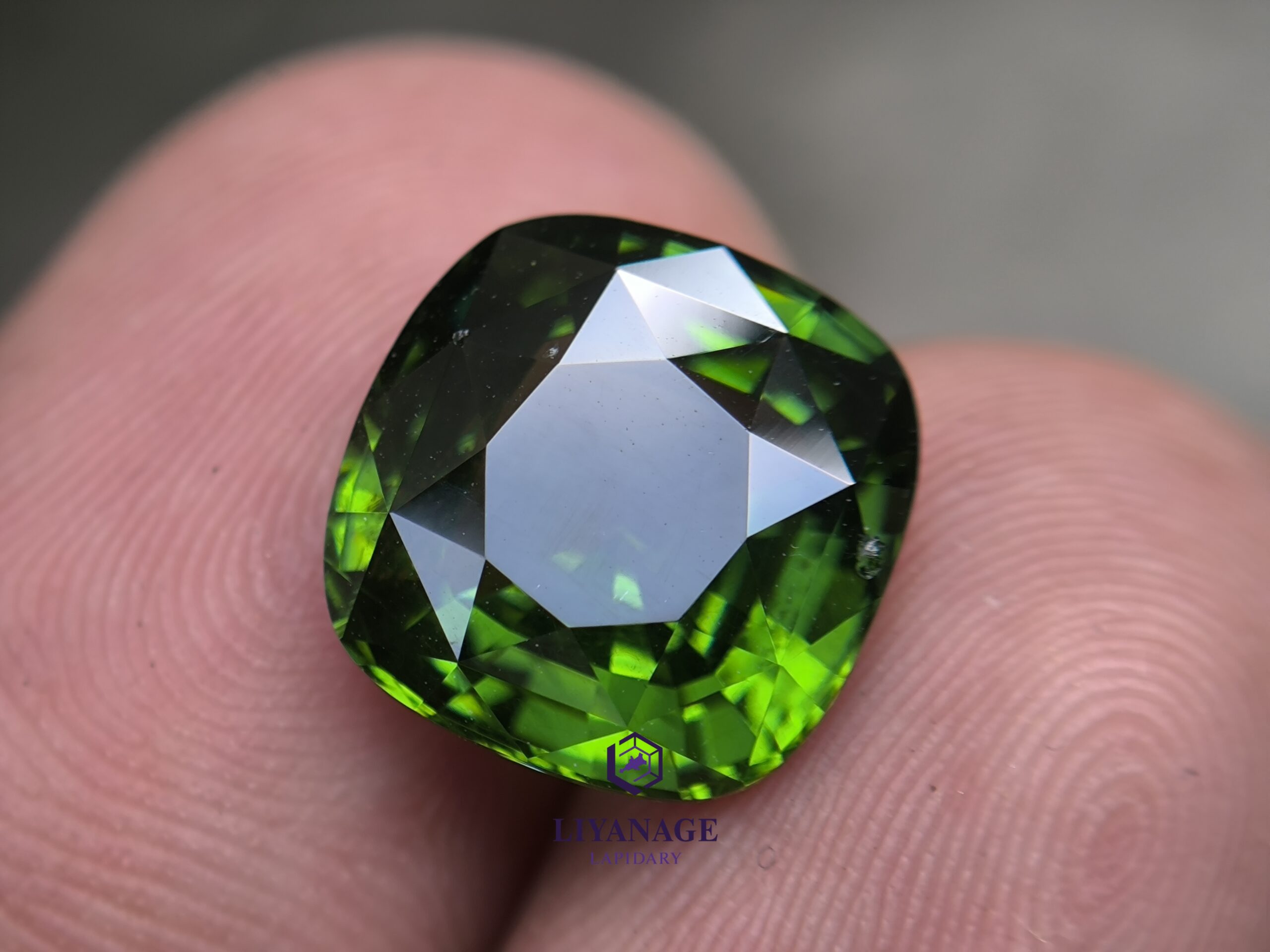 5 ct Unheated Ceylon Green Beccarite Zircon Cushion Step Cut - Image 4