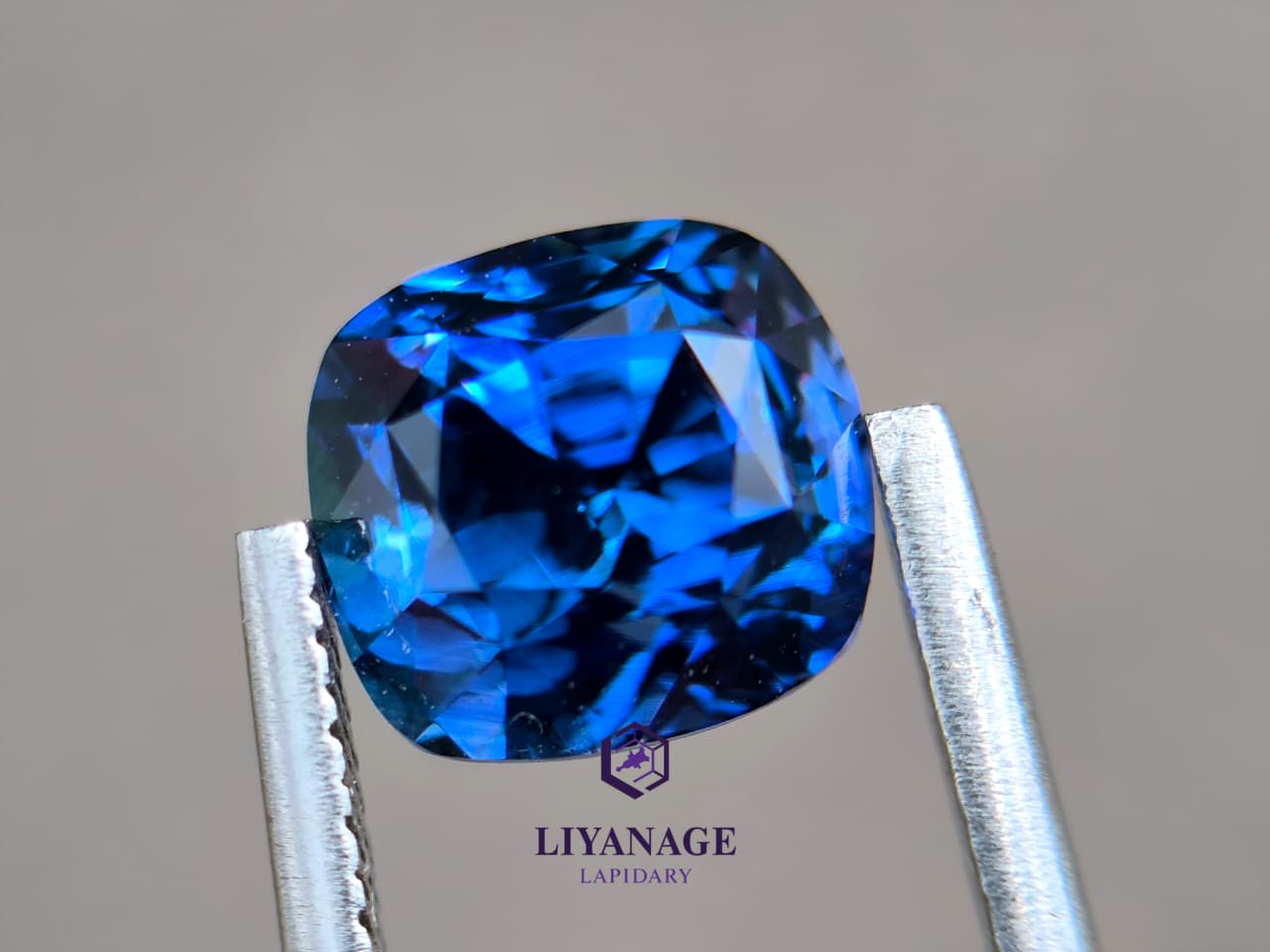 2.67 ct Standard Heated Ceylon Blue Sapphire Cushion Step Mixed Cut - Image 6