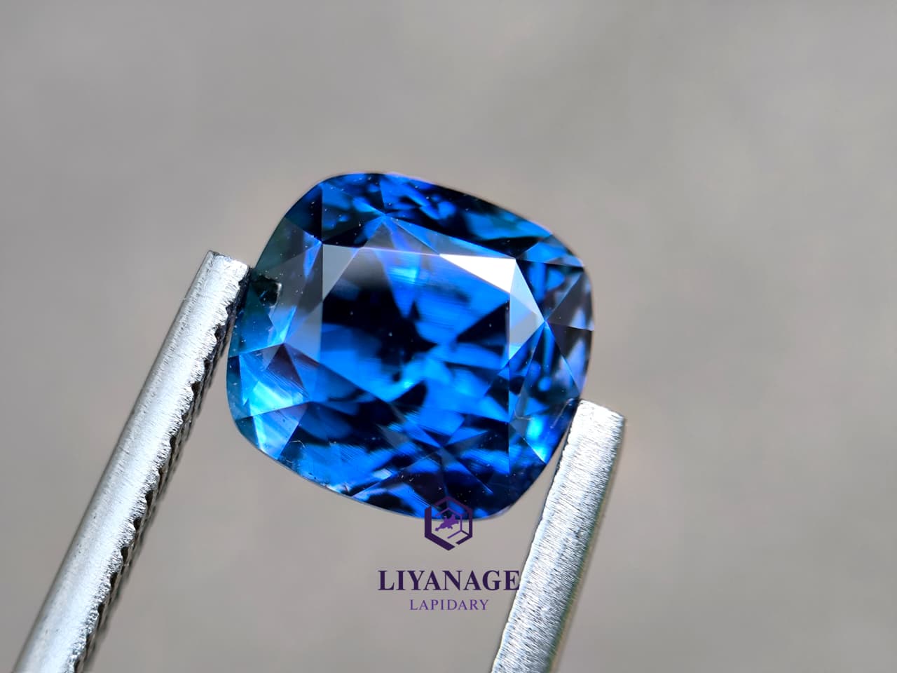 2.67 ct Standard Heated Ceylon Blue Sapphire Cushion Step Mixed Cut - Image 8